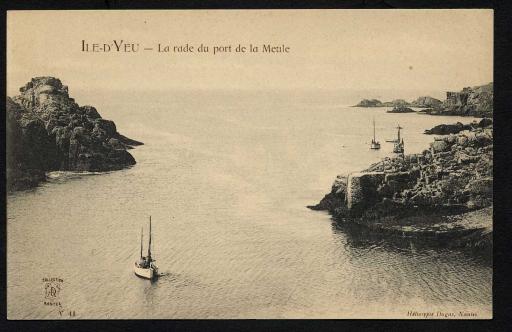 Le port de la Meule : la rade (vue 1) et le village (vue 2).